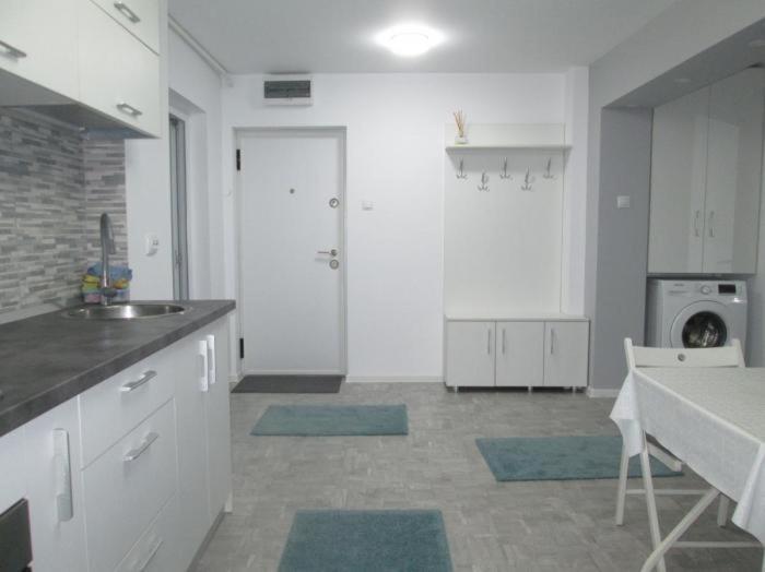 Apartament Sarra Тырговиште Экстерьер фото