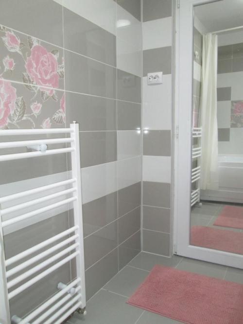 Apartament Sarra Тырговиште Экстерьер фото